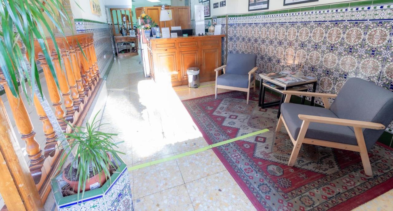 Casa De Huespedes Carabanchel By Vivere Stays Мадрид Екстериор снимка