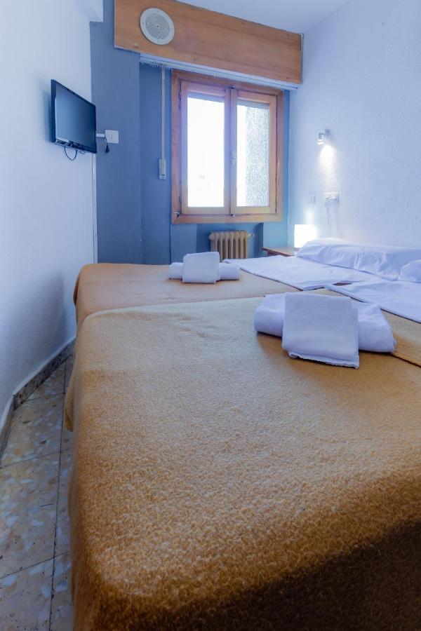 Casa De Huespedes Carabanchel By Vivere Stays Мадрид Екстериор снимка